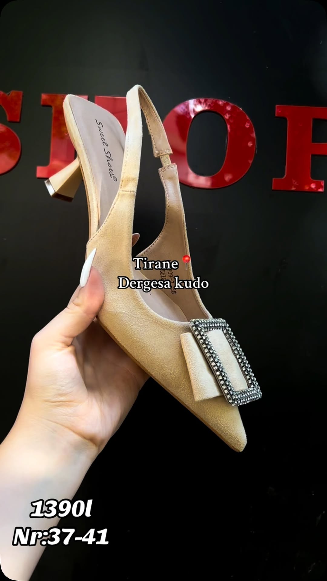 _ASTIR-veshje-femra-kepuce-butik-12